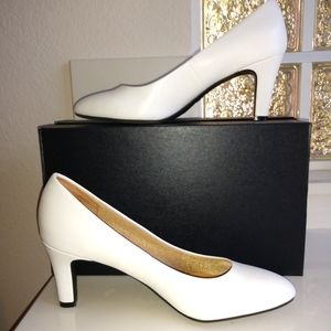 Abella White Pumps